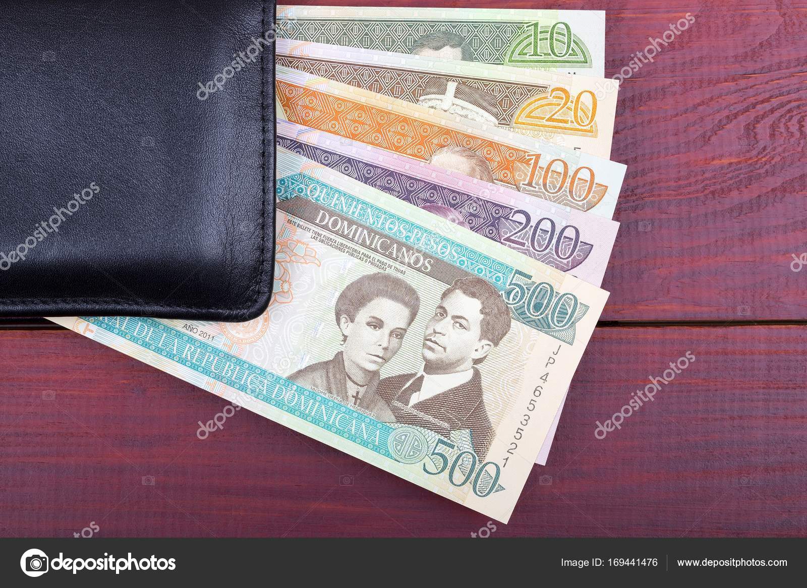 Dinero Dominicano Va Happy