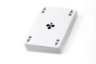 beyaz zemin üzerinde oyun kağıdı 