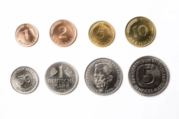 老德国硬币在白色背景 — 图库照片