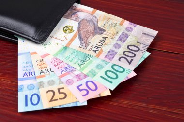 Aruban parası - Florin siyah cüzdanında