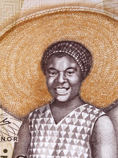市場の女性の肖像画から古いガーナのお金 — ストック写真