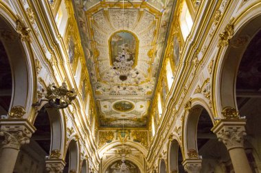 Matera, Basilicata, İtalya - Temmuz 2018: Saint Peter 