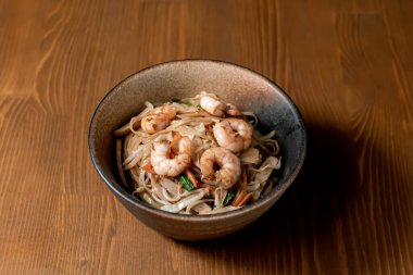 Taylandlı Asya Geleneksel Karidesleri