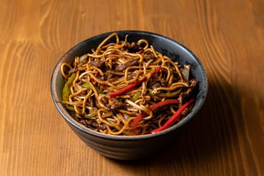 Asya Geleneksel Yemek Kuşkonmaz Eriştesi