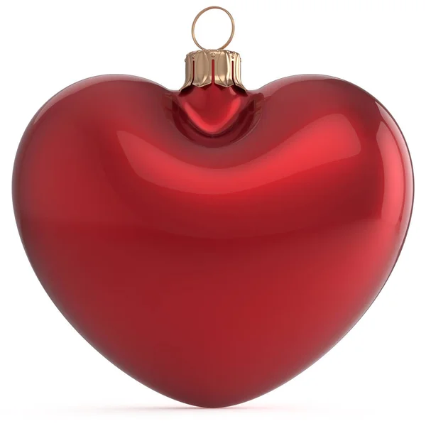 Bola de Navidad Año Nuevo bauble corazón rojo forma en blanco —  Fotos de Stock