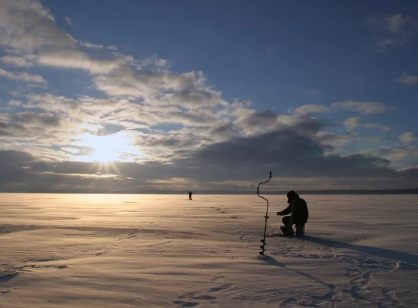Frosty morning fishing — стоковое фото