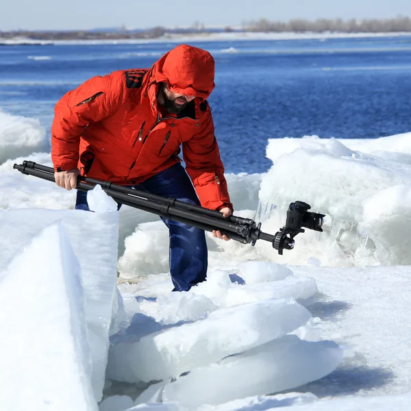 Fotógrafo toma hielo — Foto de Stock