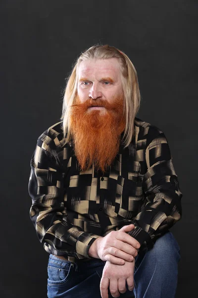 Hombre con barba roja — Foto de Stock