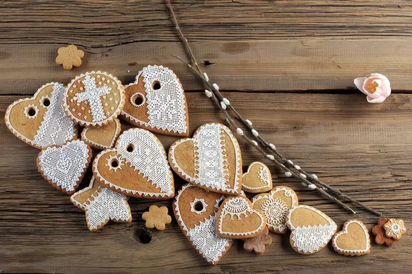 Pão de gengibre em forma de coração — Fotografia de Stock