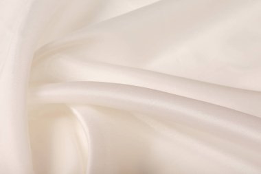 Şampanya renginde ipek