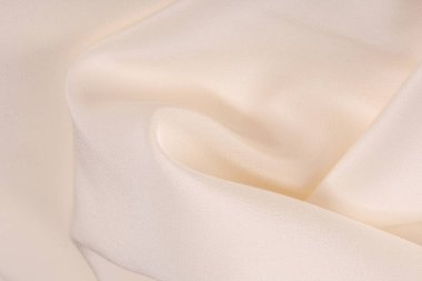 Şampanya renginde ipek