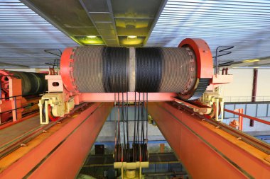 Hidroelektrik türbin salonu 