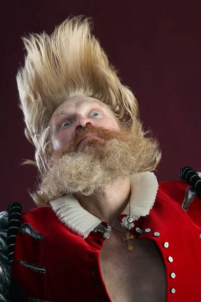 Retrato Macho Adulto Con Barba Pelo Largo Bigote Traje Medieval — Foto de Stock