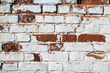 Kırmızı tuğladan yapılmış eski tapınak duvarlarının yakın çekim dokusu.