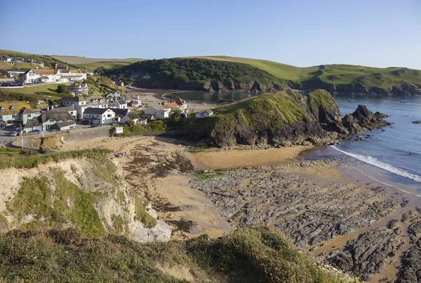 Remélem Cove village, Devon, Angliában — Stock Fotó