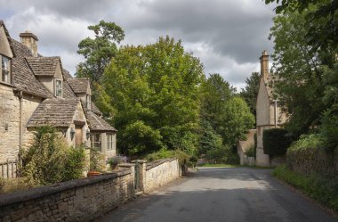 Tapınak Rehberi Köyü, Cotswold, Gloucestershire, İngiltere