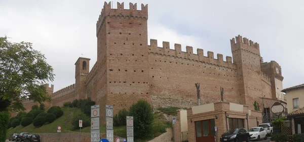 Mura Esterne Con Torri Merletti Intorno Borgo Gradara — Foto Stock