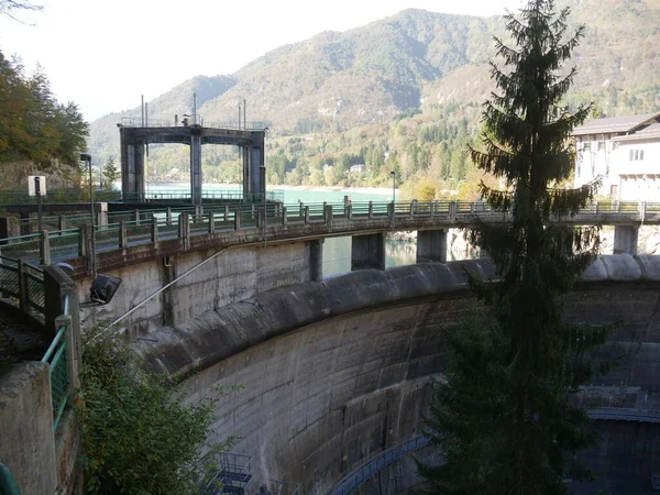 Mur Béton Lac Barcis Centrale Hydroélectrique Sur Lac — Photo