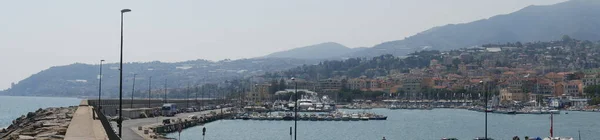 Barcos Sanremo Puerto Deportivo Con Panorama Del Casco Antiguo Pigna —  Fotos de Stock