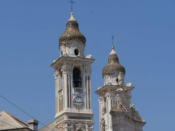 Zvonice Barokního Kostela San Matteo Laigueglii — Stock fotografie