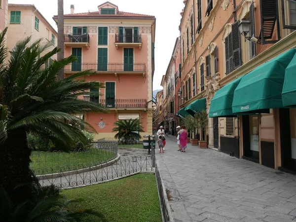 Budello Calle Comercial Alassio — Foto de Stock