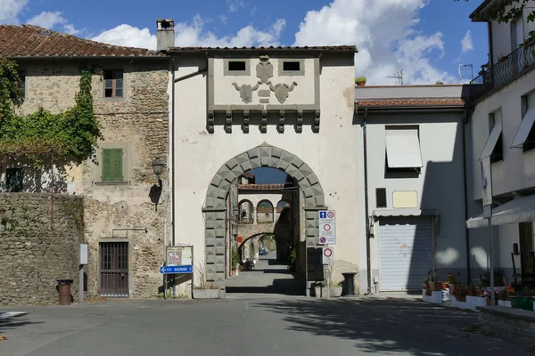 Filetto Ortaçağ Güçlendirilmiş Köyünün Duvarlarında Elmas Uçlu Küllü Porta Sud — Stok fotoğraf