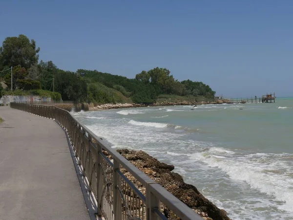 Lungomare Vasto Marina Lungo Costa Con Tronco Pesca Sullo Sfondo — Foto Stock