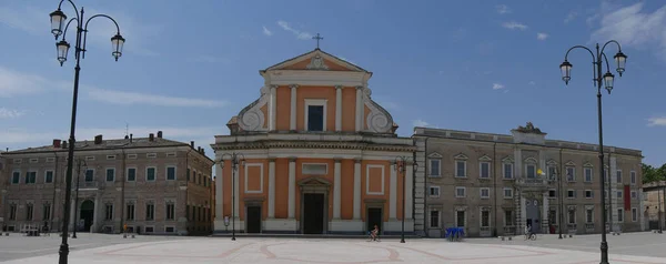 Senigallia Panorama Van Garibaldi Plein Met Kathedraal Andere Historische Gebouwen — Stockfoto