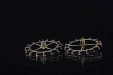 Watch parçalar: İki Vintage metalik kaçış tekerlekli silindir Escapement için 