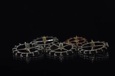 Watch parçalar: Beş Vintage metalik kaçış tekerlekli silindir Escapement için 