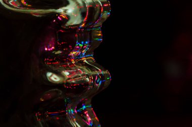 Özet: teknoloji karanlığın içinde parlayan ışık 