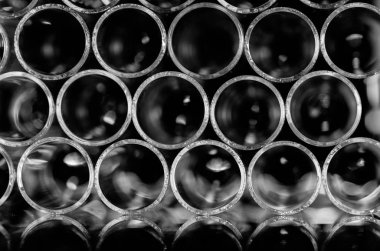 Özet: Duvar bulanık çevrelerin uyguladıkları desen oluşturan 