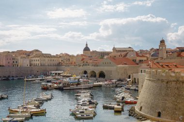 Bay ve eski şehir Dubrovnik, Hırvatistan