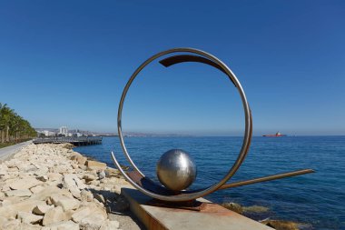 Sanat eseri, Limasol, Kıbrıs için kıyı şeridi çelikten