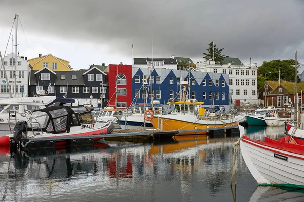 Torshawn, capital das Ilhas Faroé com sua área central e po — Fotografia de Stock