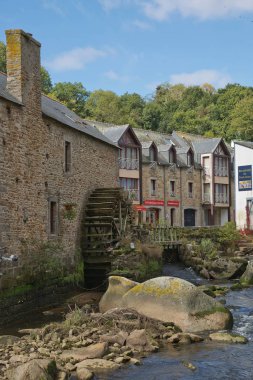 Pont-Aven 'deki ideal manzara, Finistere Bölümü' ndeki bir komün.