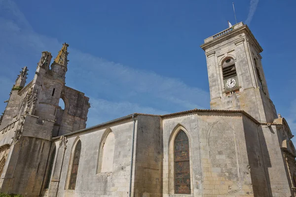 Vista aérea de Saint Martin de Re da Igreja Saint-Martin em Ile de Re, na França . — Fotografia de Stock