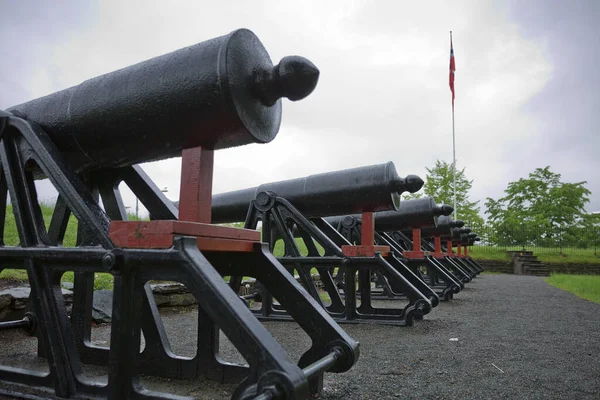 City defense canons placed at the castle in Bergen, Norway — Stock Photo, Image
