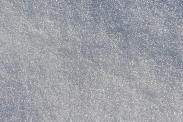 雪の層の表面をきれいに — ストック写真