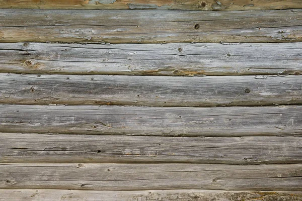 Parede de madeira velha desgastada ao ar livre — Fotografia de Stock