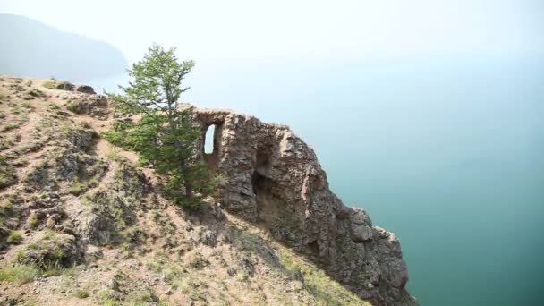 Baikalsee. Landschaft der Insel Olchon — Stockvideo