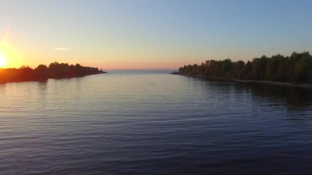 Αεροφωτογραφιών Διευθέτηση Σχετικά Την Ακτή Της Λίμνης Baikal Vydrino — Αρχείο Βίντεο