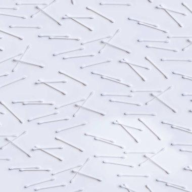 Beyaz arkaplanda beyaz pamuk tomurcukları deseni