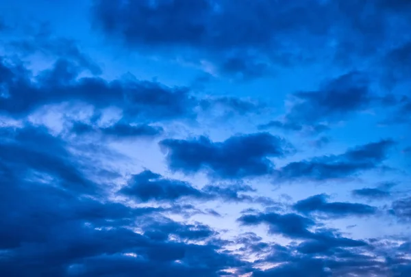 Dramático Nublado Céu Céu Azul Hora Fundo — Fotografia de Stock
