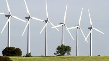 Aeolian jeneratör alanında çalışan içinde Rüzgar jeneratörleri.