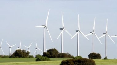 Aeolian jeneratör alanında çalışan içinde Rüzgar jeneratörleri.