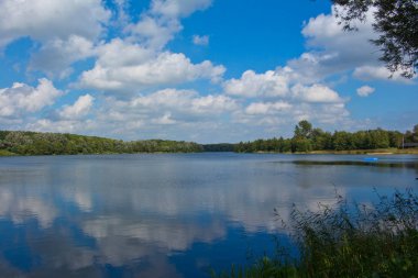 Stotelersee 'de güzel su yansıması, Almanya' da göl