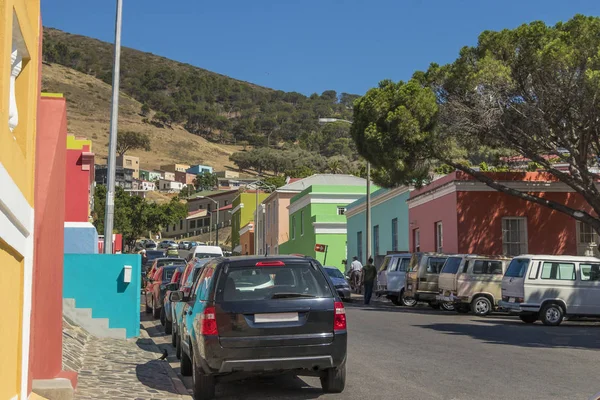 Muchas casas coloridas Bo Kaap en Ciudad del Cabo, Sudáfrica . — Foto de Stock
