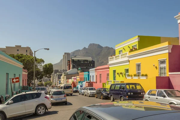 Muchas casas coloridas Bo Kaap en Ciudad del Cabo, Sudáfrica . — Foto de Stock