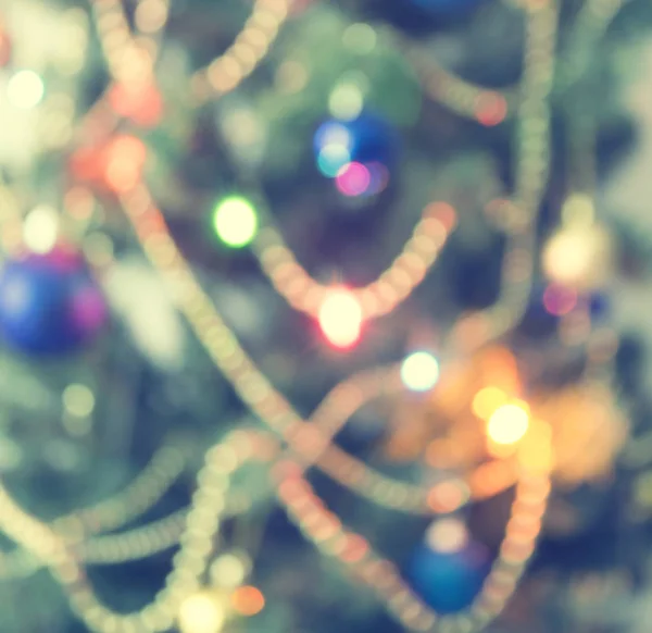 クリスマスツリーの装飾と抽象クリスマスの背景 — ストック写真